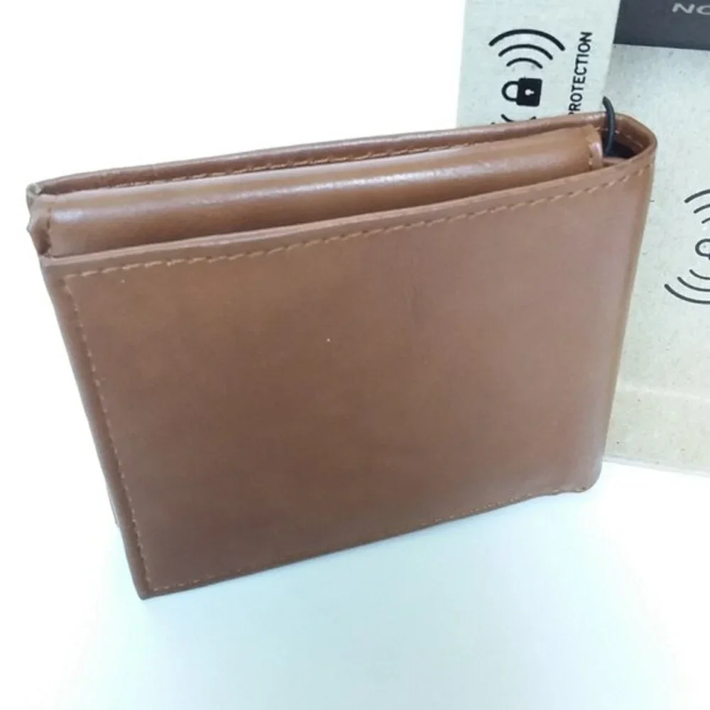 Reaction Kenneth Cole Tan RFID Wallet